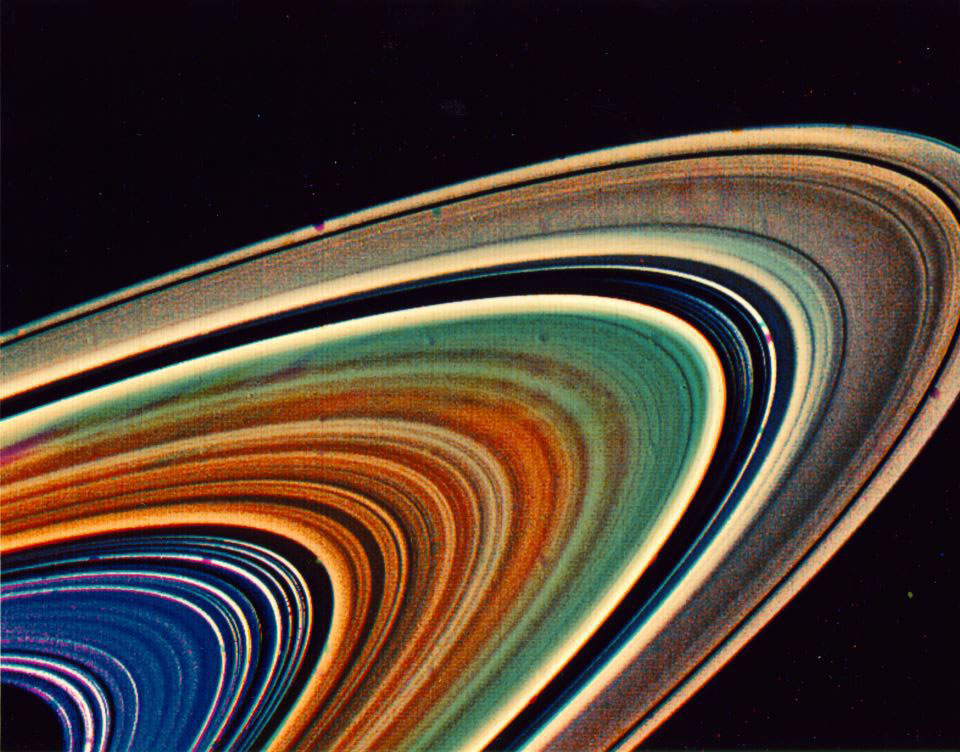 inset-saturn-rings-large